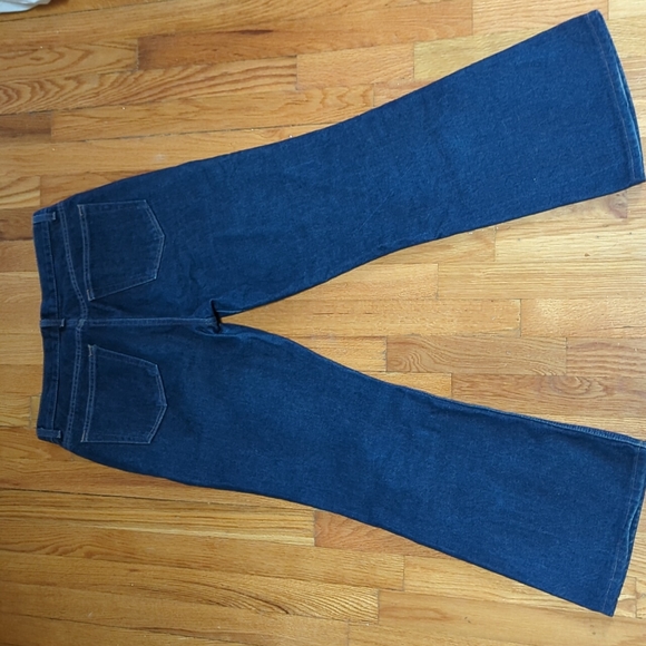 Gap Flare Jeans - Picture 3 of 4